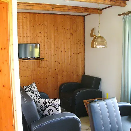 Apartament Ferienwohnung - Am Museumshof Zingst
